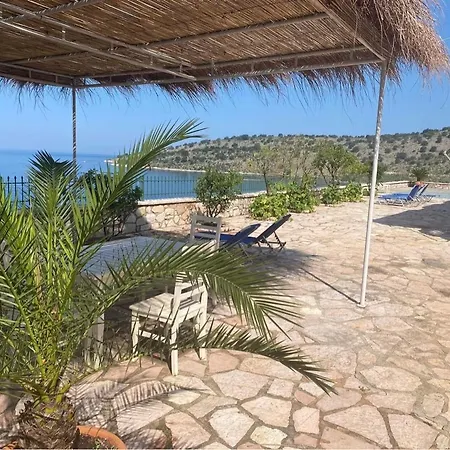 Giulia Beach House *
