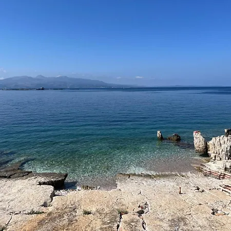 Giulia Beach House Sarandë