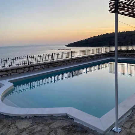 Giulia Beach House