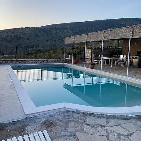 Giulia Beach House Sarande